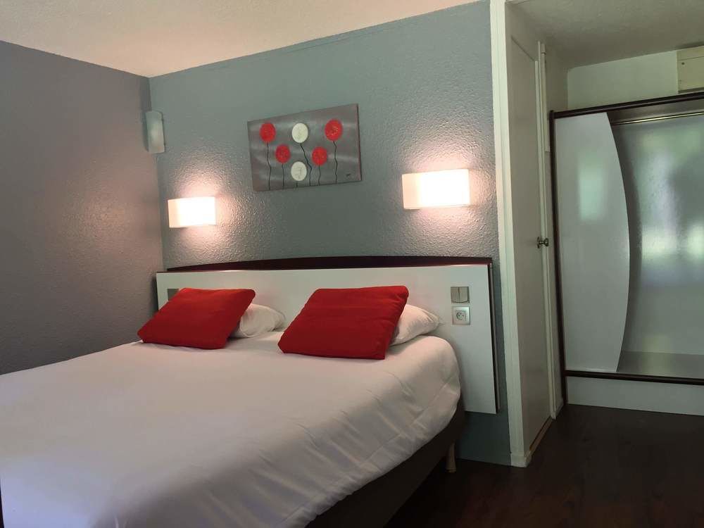 Hotel Belfort Bessoncourt エクステリア 写真
